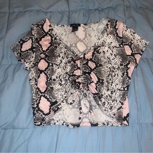 Rue21 Pink and Black Patterned Crop Top